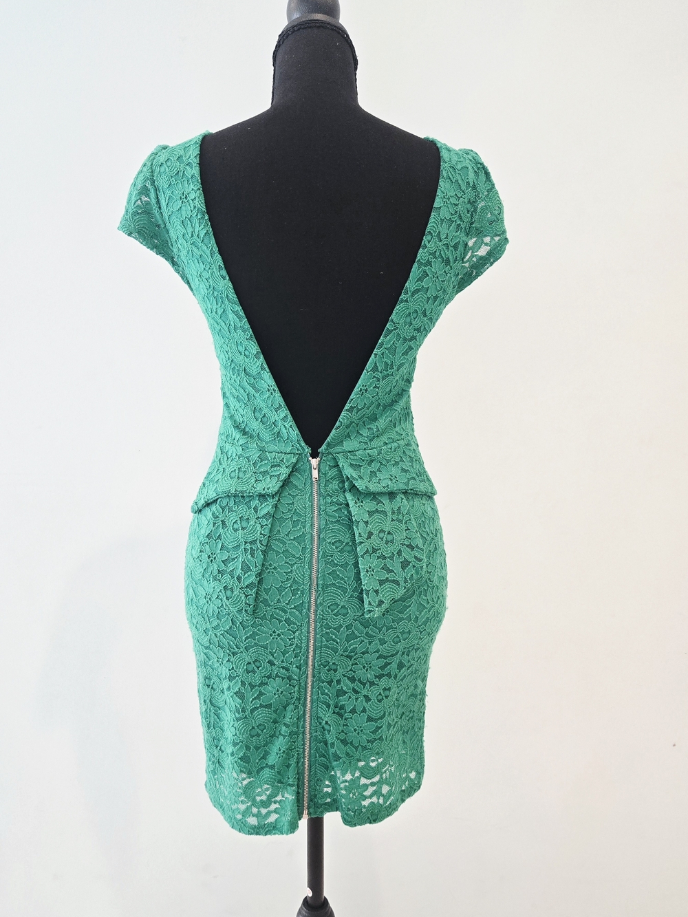 Green Lace V-Back Sheath Dress